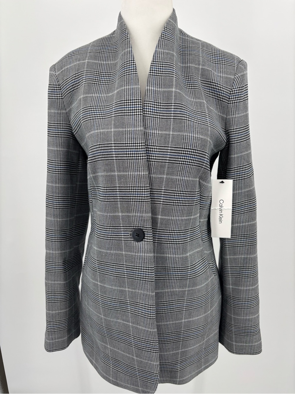 Calvin Klein Woman’s Machine Washable plaid Blue & Black Blazer Size 4